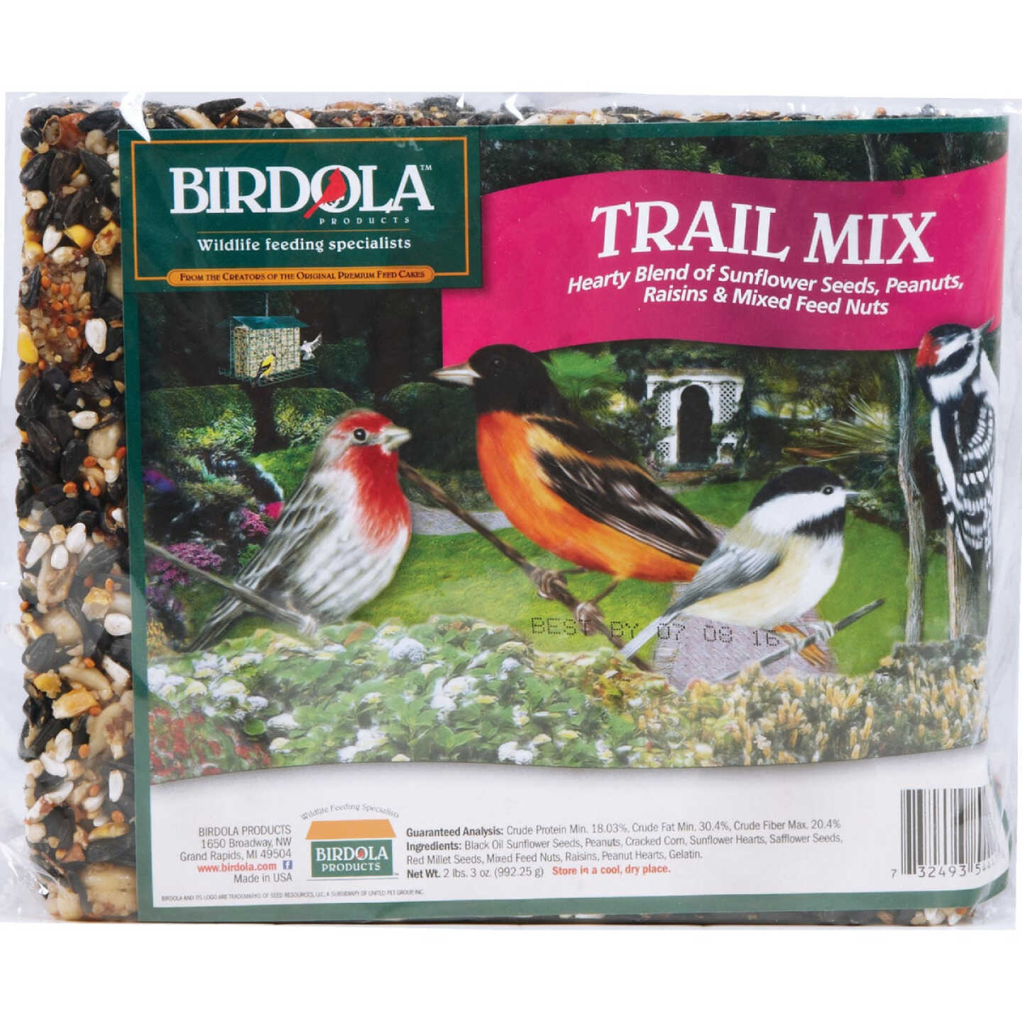 Birdola 2 Lb. Trail Mix Wild Bird Seed Cake Image 1